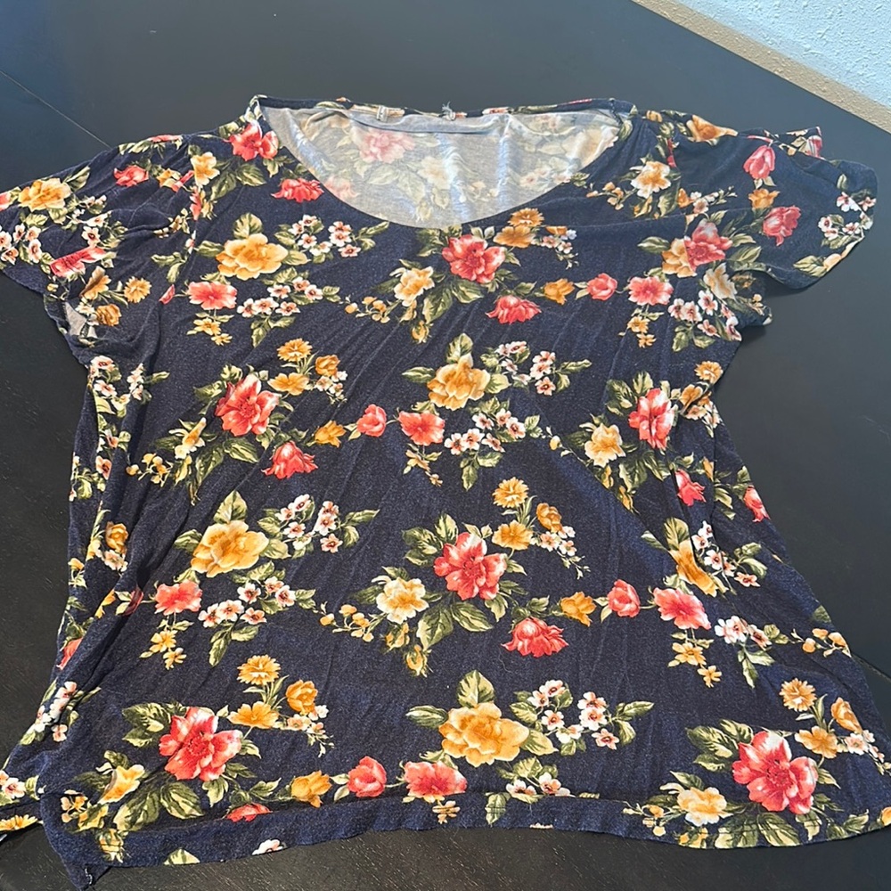 Floral Women's Top - Multicolor